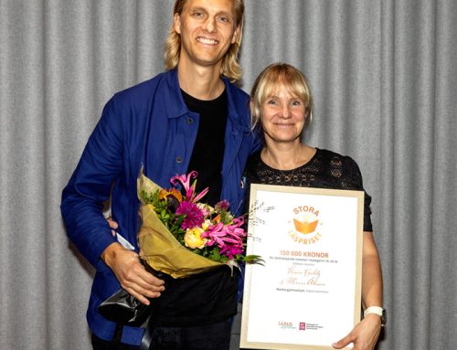 Gymnasium satsar brett på litteratur